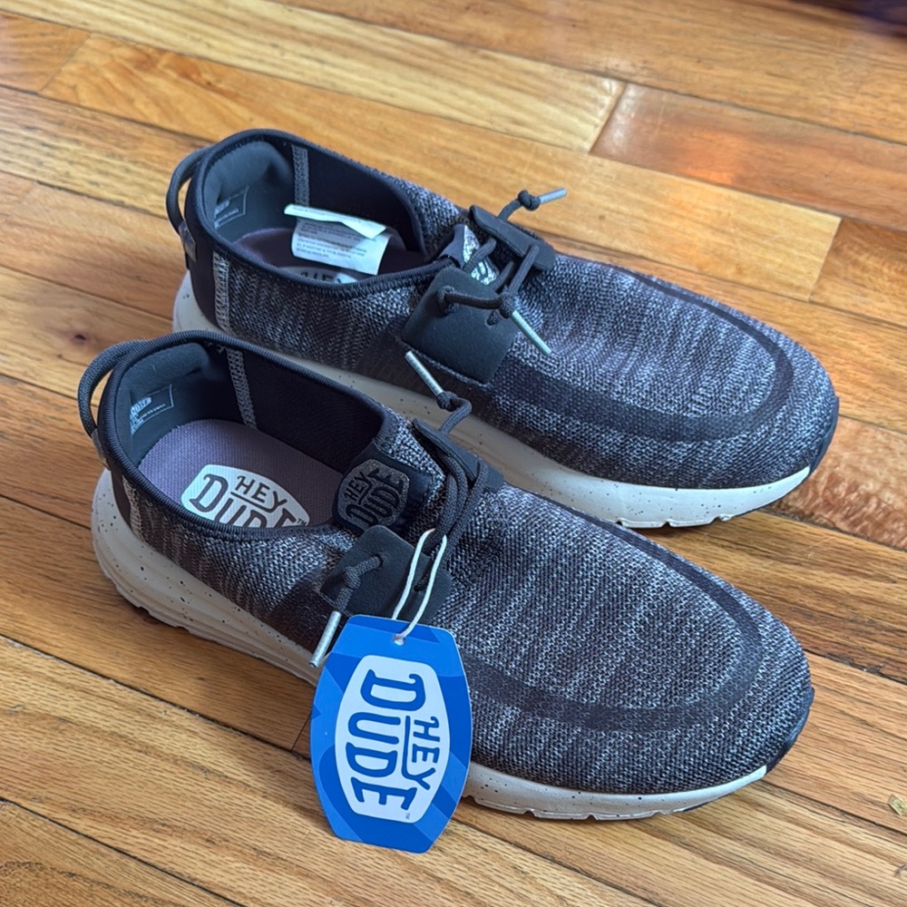 Hey Dude sipocco charcoal woman’s shoes size 10